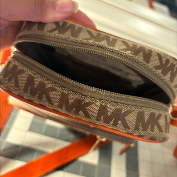 Michael Kors - Picture 4 of 6